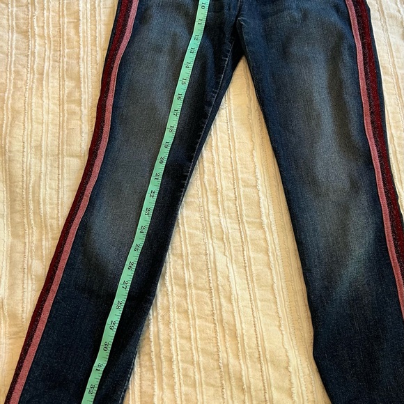 Adorable Mother jeans! Excellent used condition.  Size 24. - Picture 7 of 7